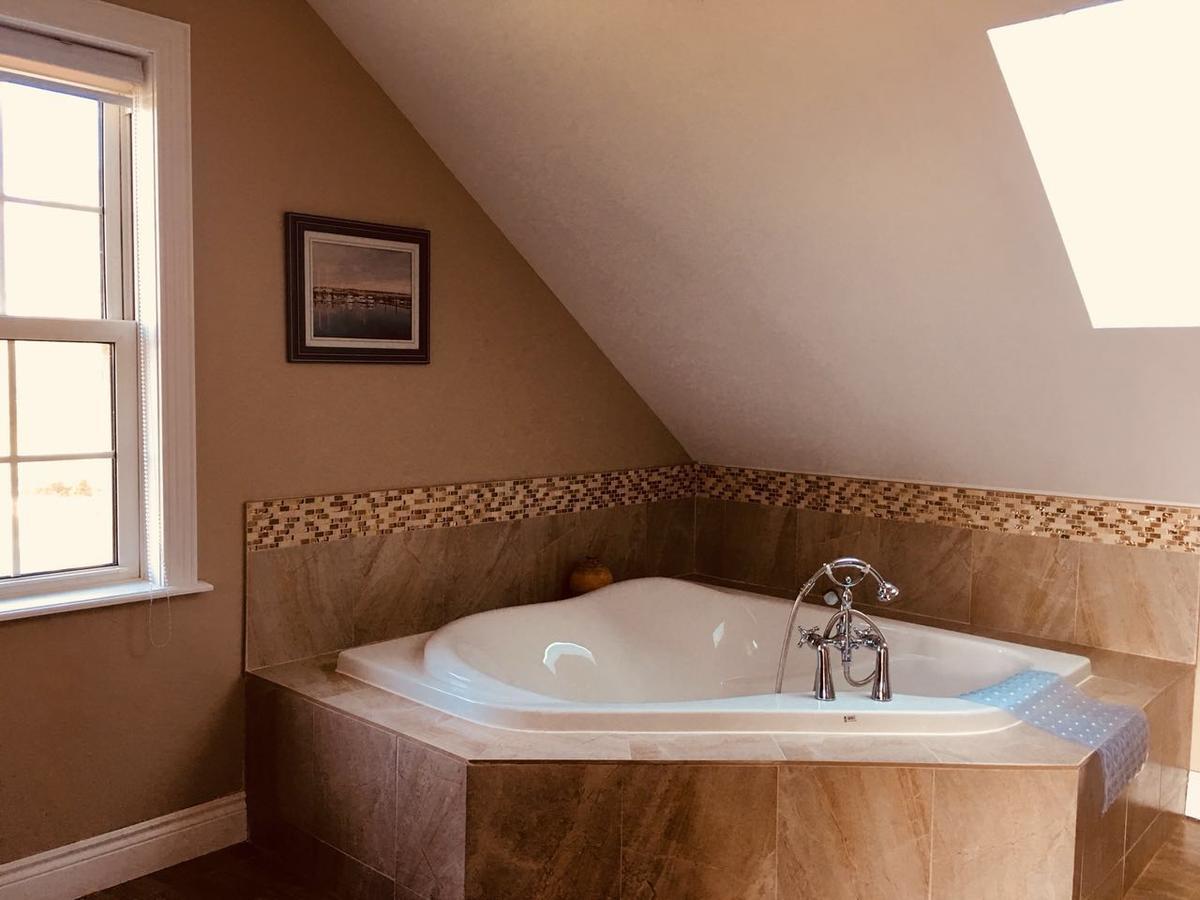 Bed and Breakfast Seaview White House Stratford Экстерьер фото